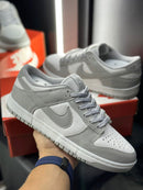 Tênis Nike Dunk SB - Branco e Cinza