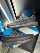 Tênis Adidas Yeezy Boost 350 V2 'Cinder'