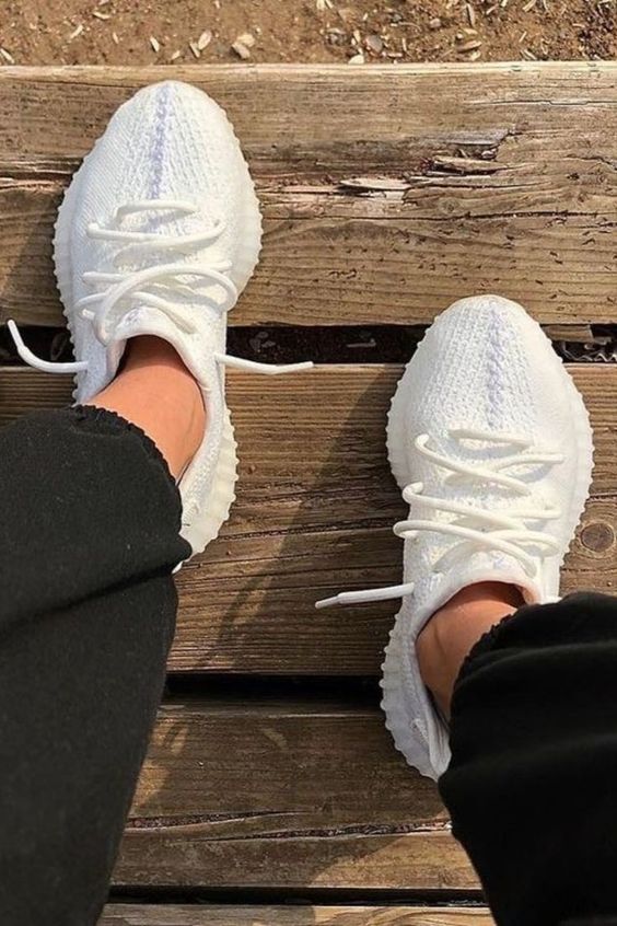 Tênis Adidas Yeezy Boost 350 V2 'White'