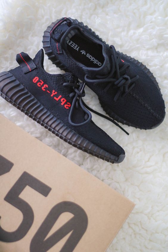 Tênis Adidas Yeezy Boost 350 V2 'Bred'