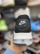 Tênis Nike Air Max Excee - Preto/Branco