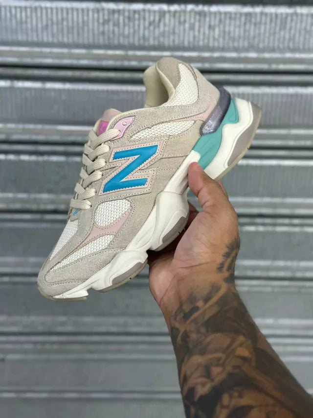 Tênis New Balance 9060 - Bege/Rosa