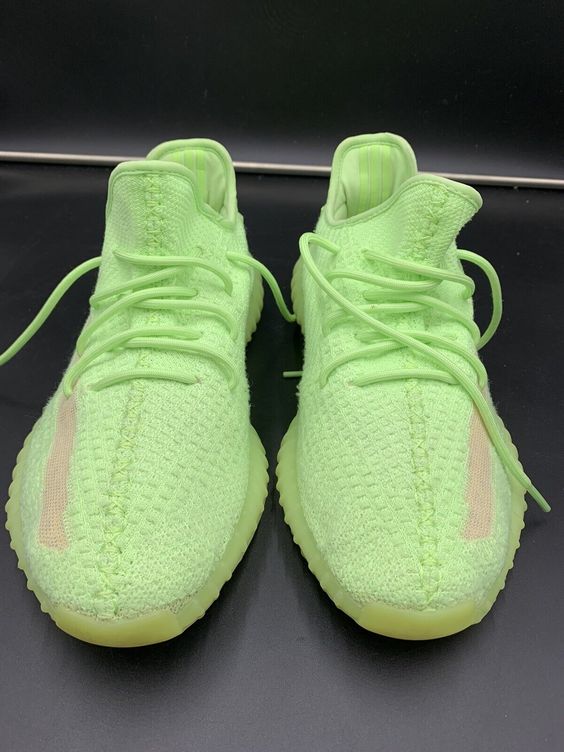 Tênis Adidas Yeezy Boost 350 V2 'Glow'