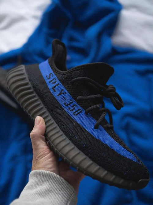 Tênis Adidas Yeezy Boost 350 V2 'Dazzling Blue'