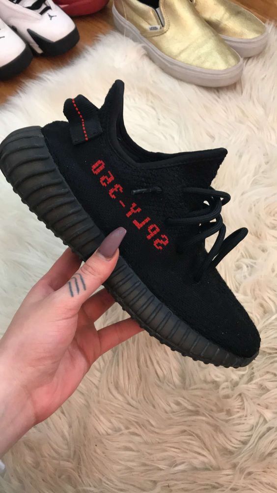 Tênis Adidas Yeezy Boost 350 V2 'Bred'