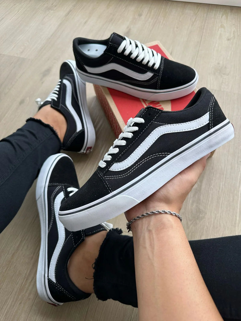 Tênis Vans Old Skool - Preto/Branco