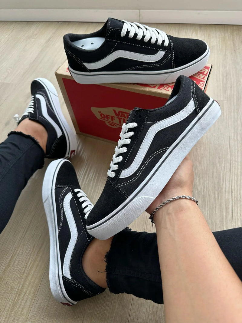 Tênis Vans Old Skool - Preto/Branco